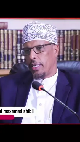 Anoo salaad kujiro hadii nijaaso igaarto maxaa sameynaayaa?  shiikh shibli  #osmaanmuqlis  #somalitiktok  #foryoupage  #osmaanmuqlis 