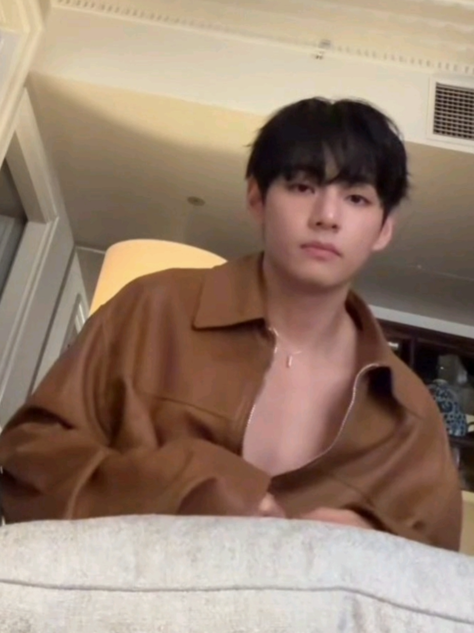 So Tae, care to explain yourself? I tried to make this an ot7 edit but there has been too many shirtless moments since Chapter 2 started to fit in a one minute video! 🤣 So Mr. Kim, since you're the main culprit to this lie then you're the star of this trend haha! I love you #bts #btsarmy #v #taehyung #fyp 