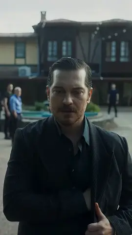 Ya Mallar,ya canın... #eşrefrüya #cagatayulusoy #demetozdemir #necipmemili #kesfet 