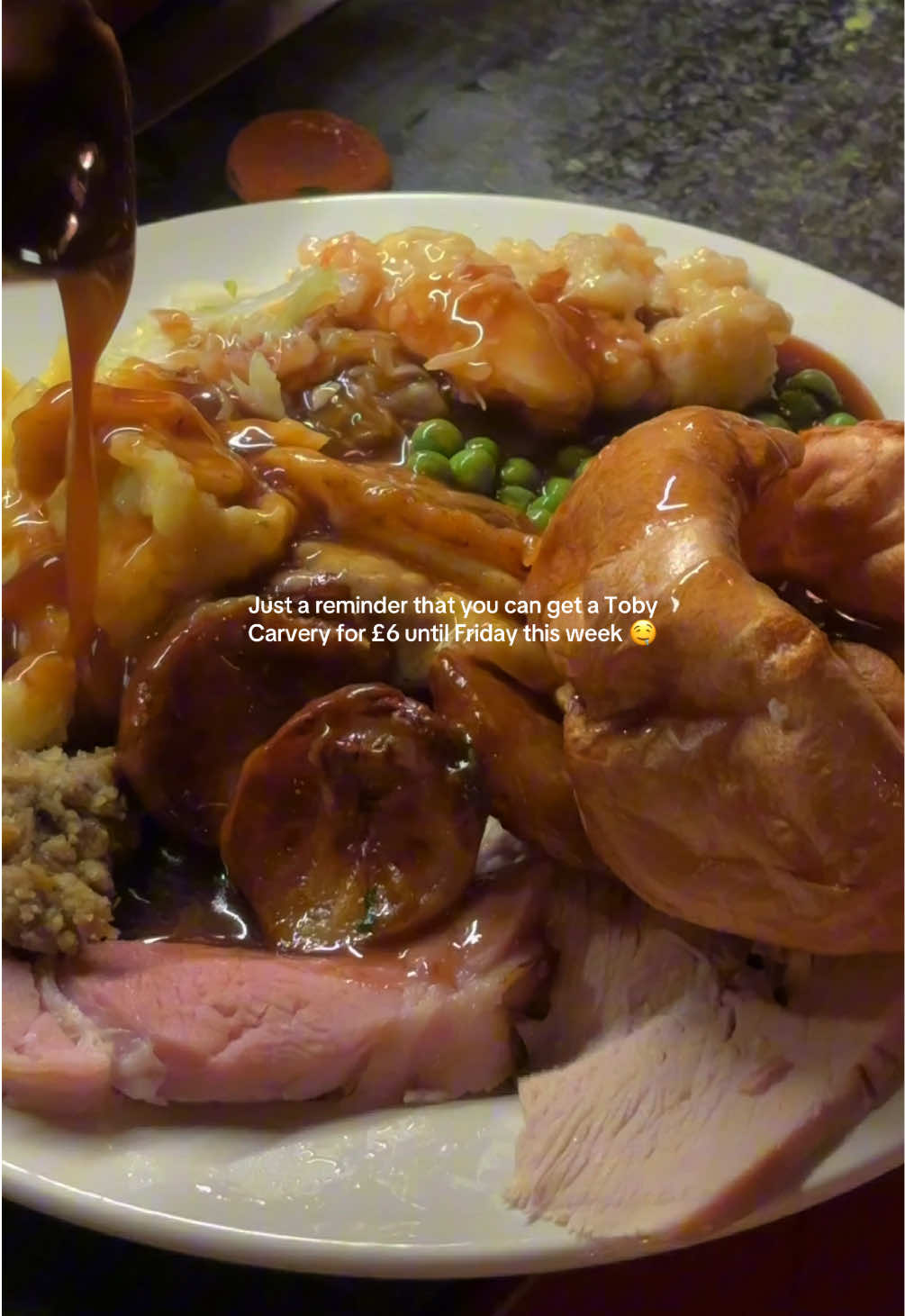 It’s officially @Toby Carvery season 😋🍂 #tobycarvery #roastdinner #cosyseason #comfortfood #cheapeats 