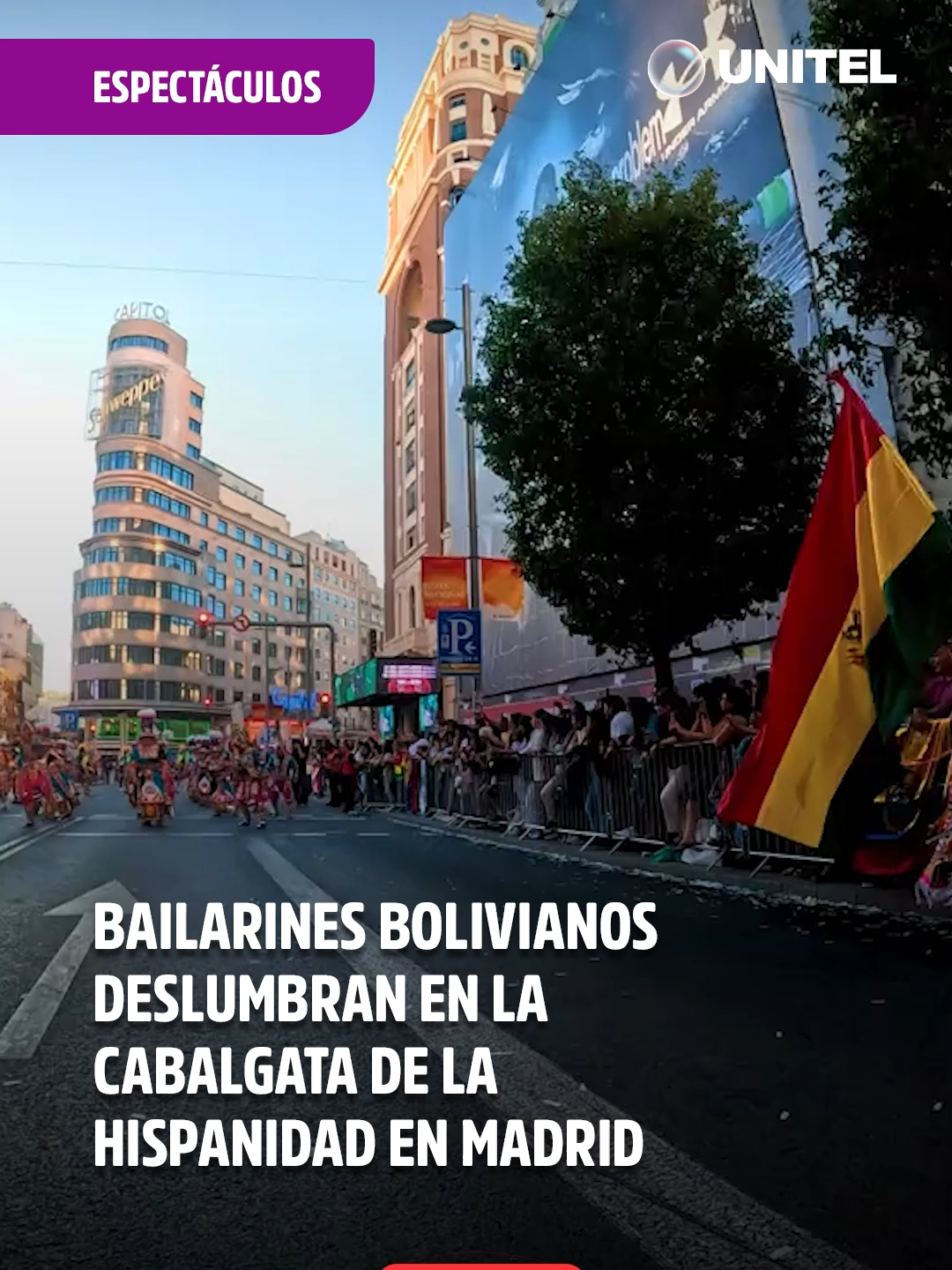 El pasado 5 de octubre, alrededor de 23 países participaron en la Cabalgata de la Hispanidad realizada en Madrid, donde los bolivianos deslumbraron al público con sus coloridos bailes tradicionales y contagiosa alegría. Video: tropical andino #Unitel #Tendencias #Bolivia #Bailes