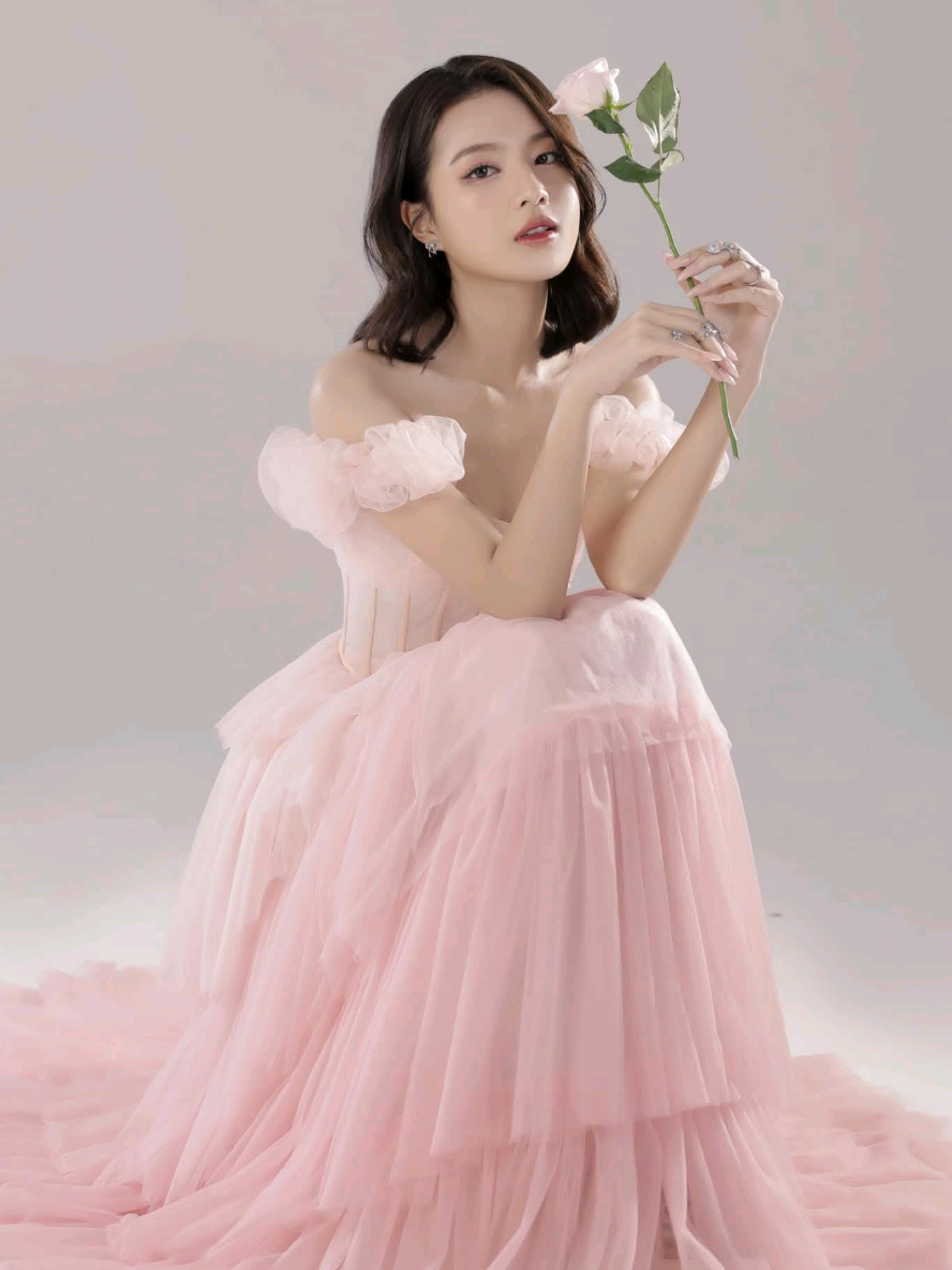 Buổi tối livestream đáng yêu cùng chị Bích Ngọc và inbox quà cùng cô ấy 🥰 Ôi dễ thương xinh xắn qué đi thuiii 😍❤ #dienvienbichngoc #benbohanhphuc  #hanhphucbidanhcap  #bitmatbatnai #xh  @Diễn Viên Bích Ngọc 