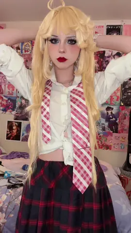 At least threaten me in converse #p4ntyanarchy #p4ntyanarchycosplay #p4ntyandstocking #pawsg #pawsgcosplay 