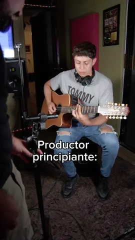 Productor principiante vs Avanzado escogiendo micrófono 