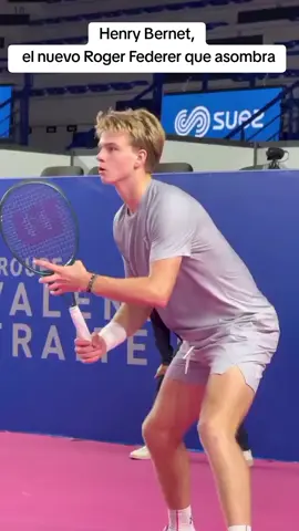 Henry Bernet, el nuevo Roger Federer que asombra / #tenis #herrybernet #rogerfederer #asombra 