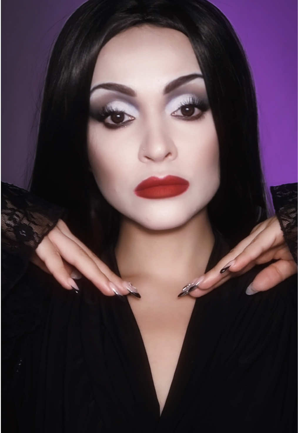 Morticia Addams🖤☠️ #halloween2025 #halloweenmakeup #morticiaaddams #fypage #morticiaaddamscosplay 
