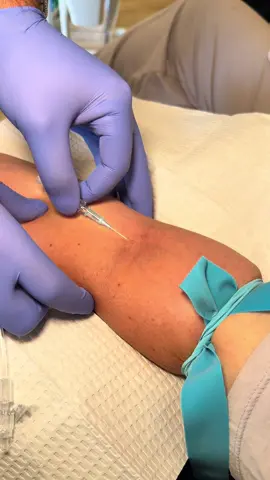 You don’t have to wait until you’re drained. Stop by today for an IV drip and feel the difference! #hydration #healthylifestyle #healthandwellness #ivtherapy #iv       