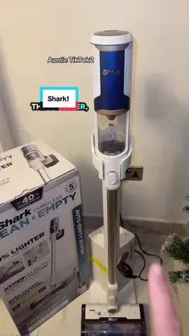 Shark clean & empty cordless vacuum #sharkninjasuperbrandday #tiktokmademebuyit #foryou @Shark Home UK 