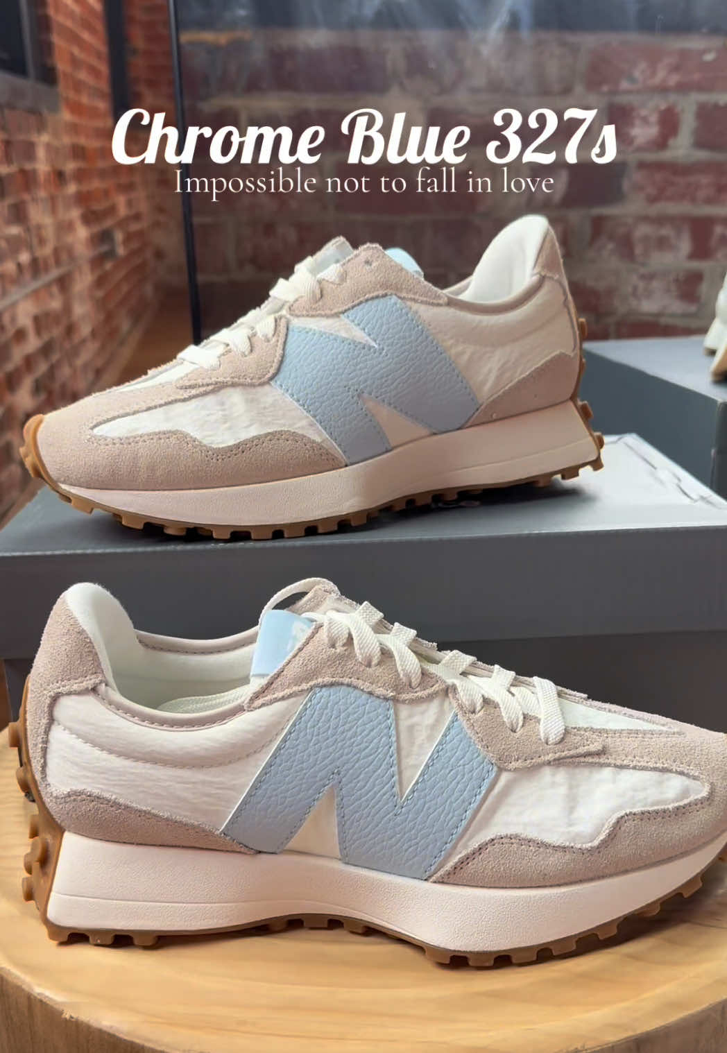 Don’t you just love new drops?! Check for your size! #newbalance #327 #sneakers #flykicks #blue 