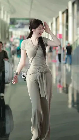 #fashion #girlfashionstyle #StreetFashion #streetfashionchine #street fashion #fashion #streetfashionchine #streetinterview 