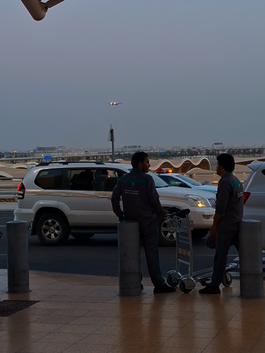 #jeddahirport✈️ #foryoupage #creatorsearchinsights #foruyou #100000k 