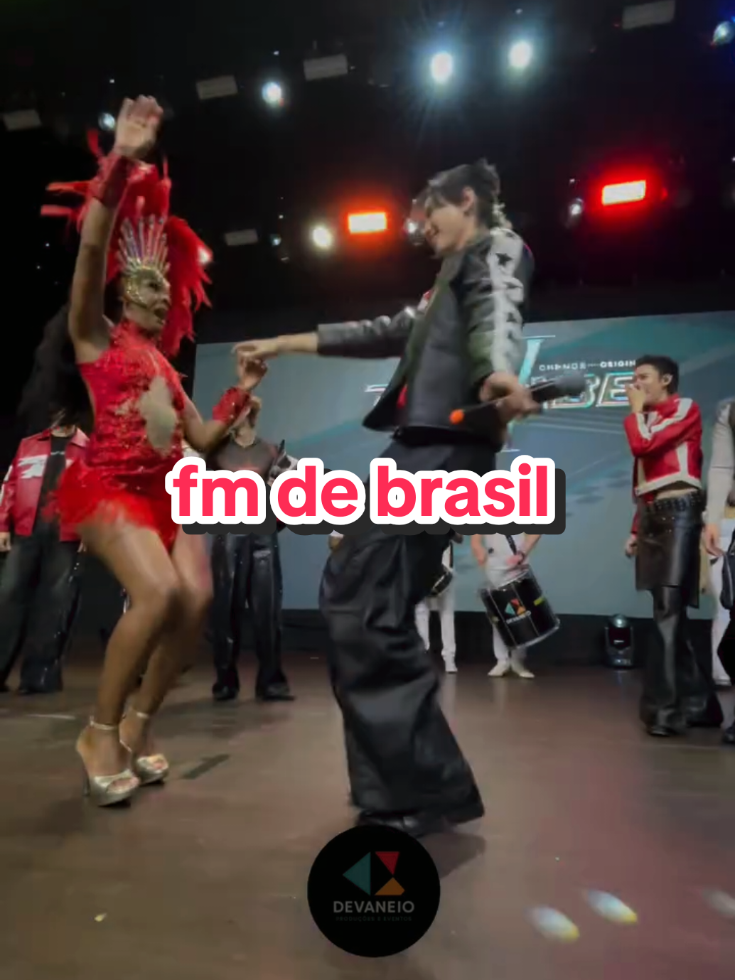 cr: en el vídeo ~ los niños dándola todita en el fm de Brasil 😂💋 (allá si los tomaron en cuenta uno por uno uwu) #pitbabenobrasil #supanut #toptenss #michaelkvs #pingorbnithi 