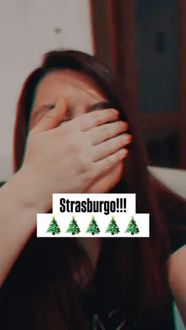 🎄✨ Estrasburgo, la Capitale del Natale! Il mercato natalizio più antico d’Europa (dal 1570!) ti aspetta con oltre 300 chalet in legno, luci che riflettono sulla cattedrale e profumo di vin chaud & biscotti bredele nell’aria. 💫 Passeggia tra musica dal vivo, decorazioni artigianali e quella magia che solo la Francia d’inverno sa regalare. 📅 Dal 26 novembre al 24 dicembre 2025 📍 Estrasburgo, Alsazia – Francia ✨ Pronta a vivere un Natale da film? Scrivimi per organizzare il tuo viaggio natalizio in Europa con la mia curadoria completa 💌 #Estrasburgo #MercatiniDiNatale #NataleInEuropa #ViaggiDiNatale #francia 