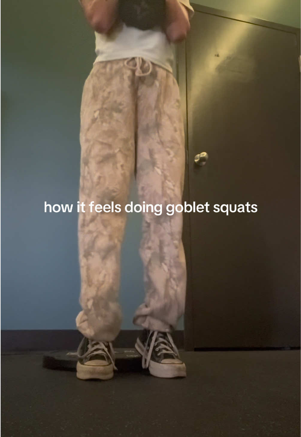 these better give me big juicy quads #gym #GymTok #gymmotivation #winterarc #gymgirl 