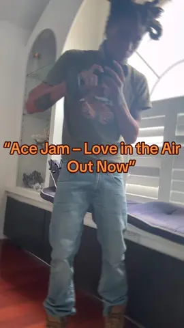 “when that love energy hits different 💫  #LoveInTheAir #AceJam #NewMusic #Vibes #fyp 