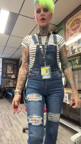 Fit of the Day!!!! #hopedealer  #Fashion #OOTD #creatorsearchinsights #tiktokviral 
