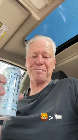 The lion 🦁 does not concern himself with Red Bull drinking sheep 🐑 when he’s got a cold monster in his paw 💯 #bluecollar #monsterenergy #happytuesday #fypシ #blessed 