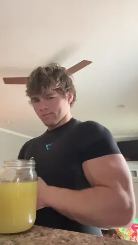 5 years in the game still haven’t found a good tasting pre #gym #fyp #viral #blowthisup #preworkout