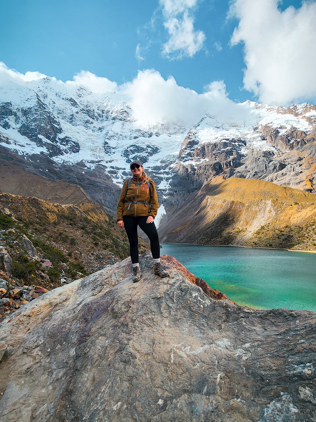 💧 Between glaciers and sacred mountains, Humantay Lake stands out with its deep turquoise color in the heart of the Andes. 🏔️✨ A place where nature reveals its power and beauty, and the silence reminds you why it’s worth every step to get there. 🌿 #humantaylake #cusco #peru #visitperu #salkantaytrek #hikingadventures #naturelovers #travelphotography #photooftheday #picoftheday #cometoperu
