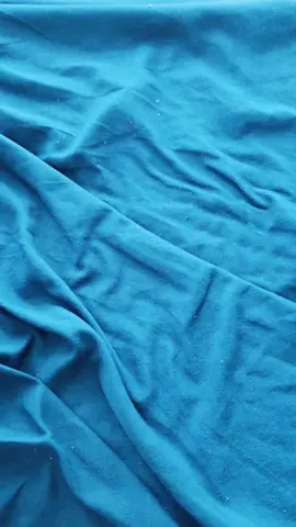 Daphne and Simon story starts with this gorgeous new edition of The Duke and I. The first book in the popular book series #bridgerton by #juliaquinn #deluxeedition #newreleasetuesday  #ladywhistledown 