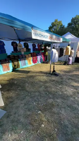 this has been in my drafts 🤣 a week before a huge festival in my town when i was drowniiinnnng in boxes of unmade tees ⏩ right after we set up all the tees in our booth. there’s no way to describe the relief and excitement of that day!!! 
