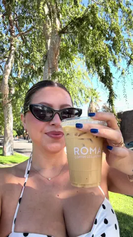 Fall mornings and coffee dates 🤎
