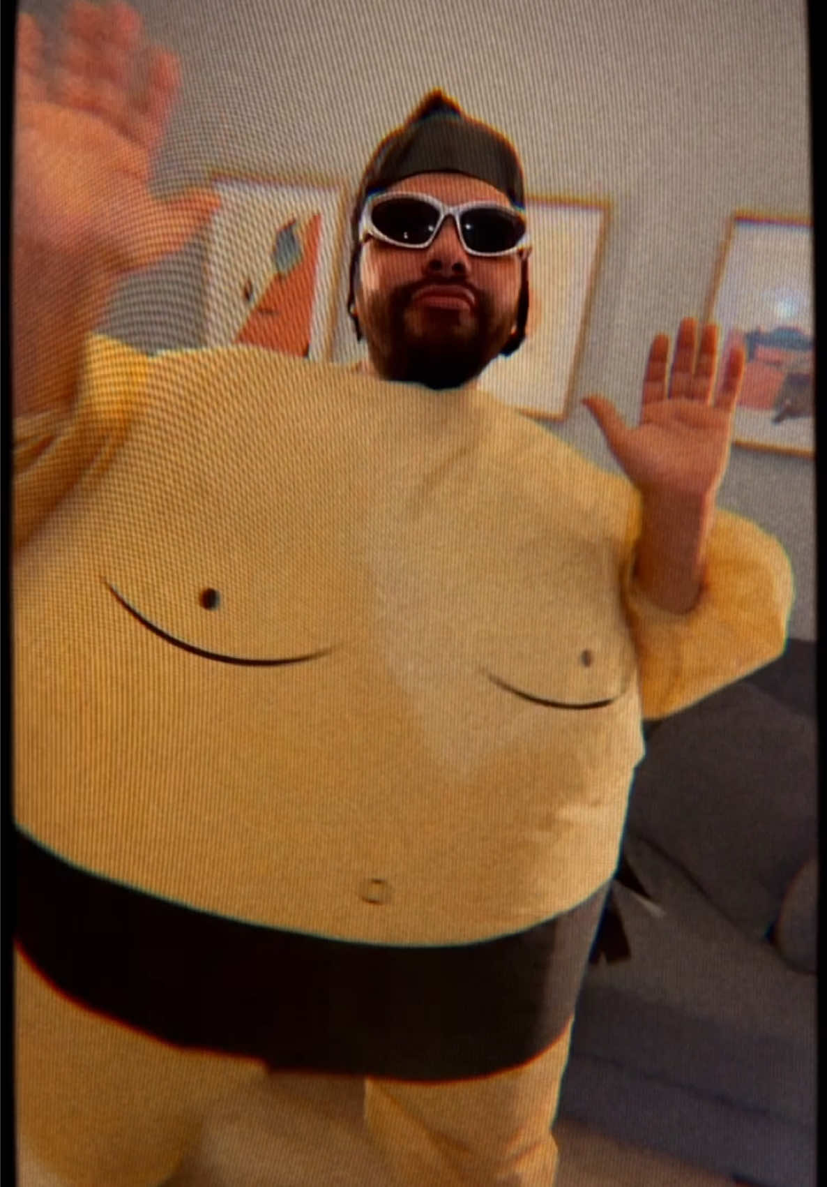 Haciendo este trend con un video random de @Eliú 