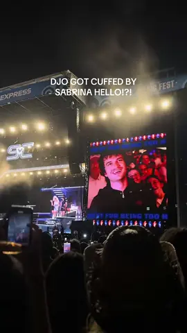 Sabrina Carpenter ARRESTS DJO at Austin City Limits Music Festival 😳 dc: @Alysa #sabrinacarpenter