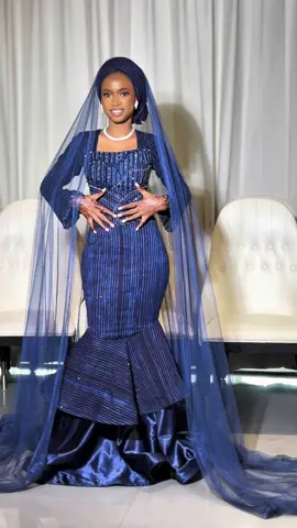 Une mariée, un rêve, un leppi signé Myriam Design. Quand tradition et élégance se disent « oui ». 💫 #MyriamDesign #MariéeEnLeppi #ÉléganceAfricaine #debloquemesvue🥲🙏🏽❤️❤️❤️ #FaitMainAvecAmour 