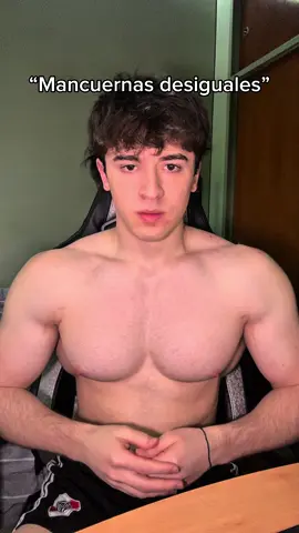 Confirmen que no pesan lo mismo ❌ #humor #physique #natty #GymTok 