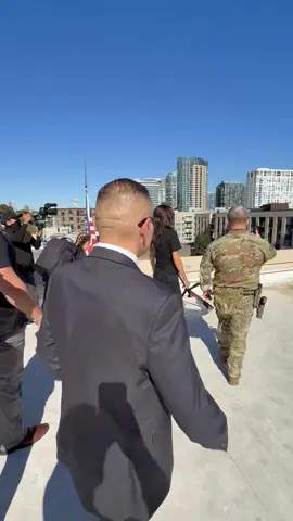 🚨BREAKING: DHS Sec. @KristiNoem just stared down violently Antifa rioters on the roof of a Portland ICE facility.