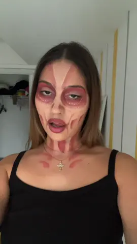 Tried my best for this female titan makeup look Ib @vik Queen 🩷 #halloweenmakeup #aot #makeuptransition 