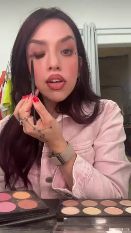 Get ready with me work edition #grwm #workmakeup #rgv #mcallenmakeupartist #rgvmakeupartist 