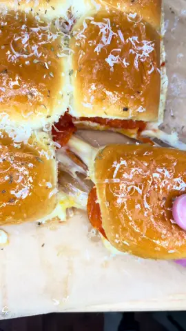 Game Day Sliders: Part 8 Hot Honey Pepperoni Pizza Sliders Find the recipe linked in my bio!  #slider #appetizer 