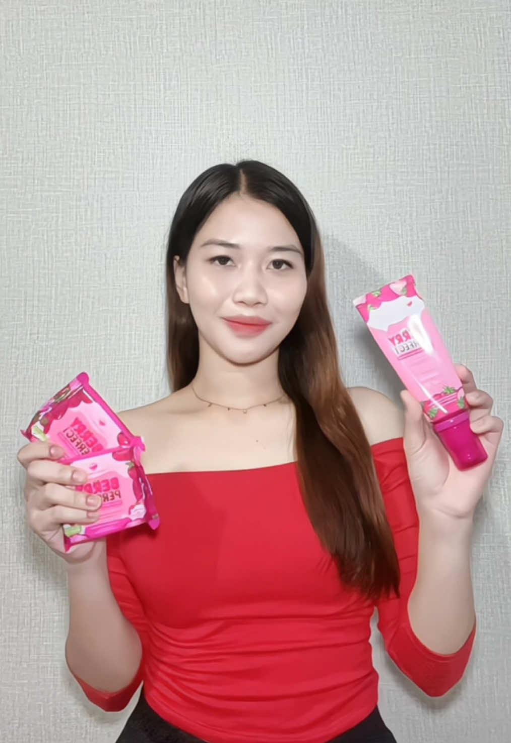 Amoy strawberry sobrang bango nito 🍓🎀  @Perfect Formula Main  #BerryPerfectSoap #BerryPerfectSerumLotion  #bodycare #whitening #fyp 