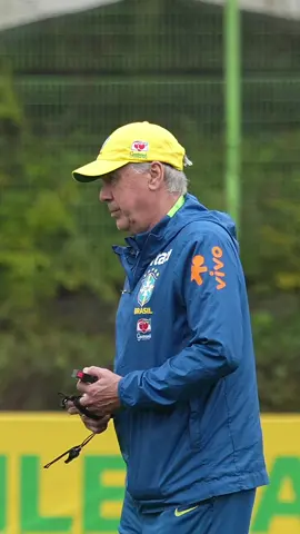 AURA! ✨ #canalwamo #ancelotti #seleçãobrasileira 