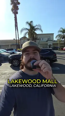 The Lakewood mall is definitely an interesting mall🤣 so many jewelry stores, and the most mid food court 😭😭 #tourguide #imtimdoes #southerncalifornia #lakewood #lakewoodmall 
