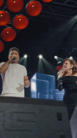 Vídeo da participação especial da @larissamarchioto no nosso show do @Espaço Unimed  #cover #filha 