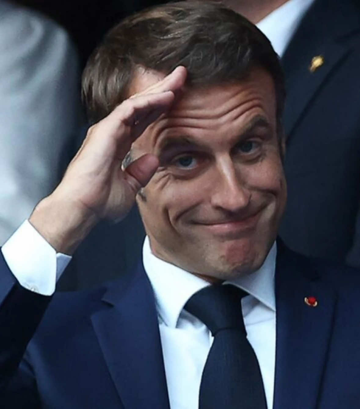 Nos stagiaires ont du talent 🧚🏼‍♀️#macron #fr #politique #edit #election 