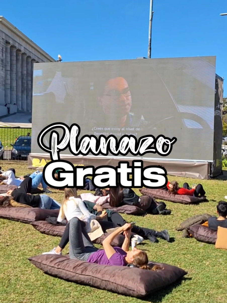 ☕️Planazo gratis para este finde en la ciudad!! ☕️Vuelve Cafescito BA con varios puestos de Café como siempre y donde podremos disfrutar además de  opciones dulces y saladas  Musica en vivo, una biblioteca al aire libre, espacios de juegos para los chicos  ❤️La pantalla gigante que se hizo viral en la última Feria y más!! 📍Plaza de las Naciones Unidas la de la floralis Av. Presidente Figueroa Alcorta 2901   📆 el sábado 11 de octubre de 10am a 20:30hrs  📆domingo 12 de octubre de 10:30 am a 19hs  ♥️Podes ir con tu mascota ☺️😍🐶🐕🐱 Envíale este vídeo a tus amigos!!  ☕️✨️Recomiendo ir temprano, disfrutar los espacios y dar posibilidad a los demás de disfrutar y tener paciencia se pone lindo!!  . #buenosaires #argentina #buenosairescity #gratisenbuenosaires #creatorsearchinsights 
