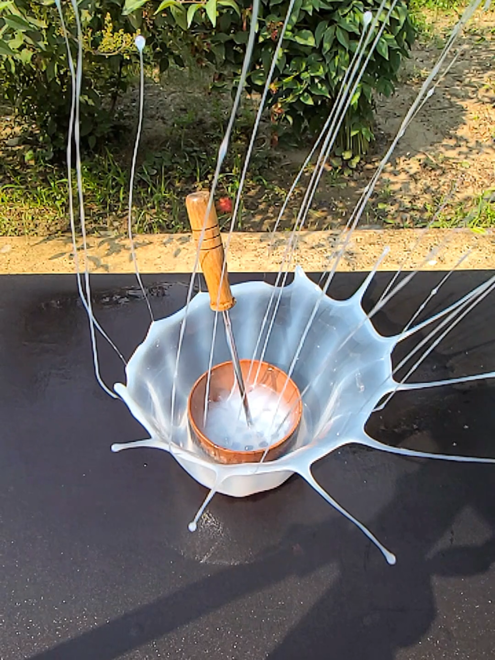 Heated iron balls. #satisfying #oddlysatifying #satisfyingvideo #asmrsounds #asmr 