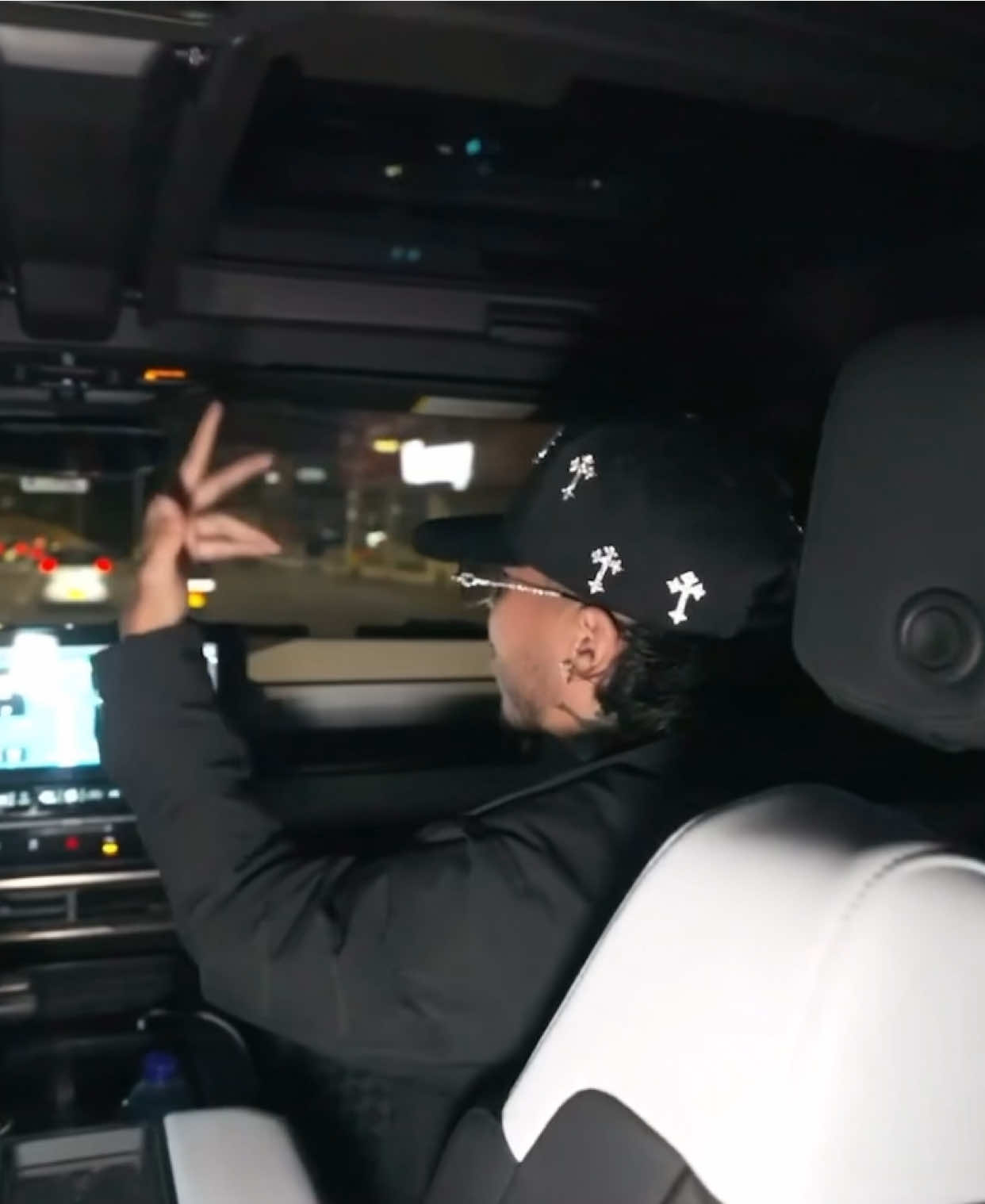 WestCOL fronteando con Original de Arcángel & Bad Bunny🍯 #w#westcola#arcangelb#badbunnyo#originalm#medellin