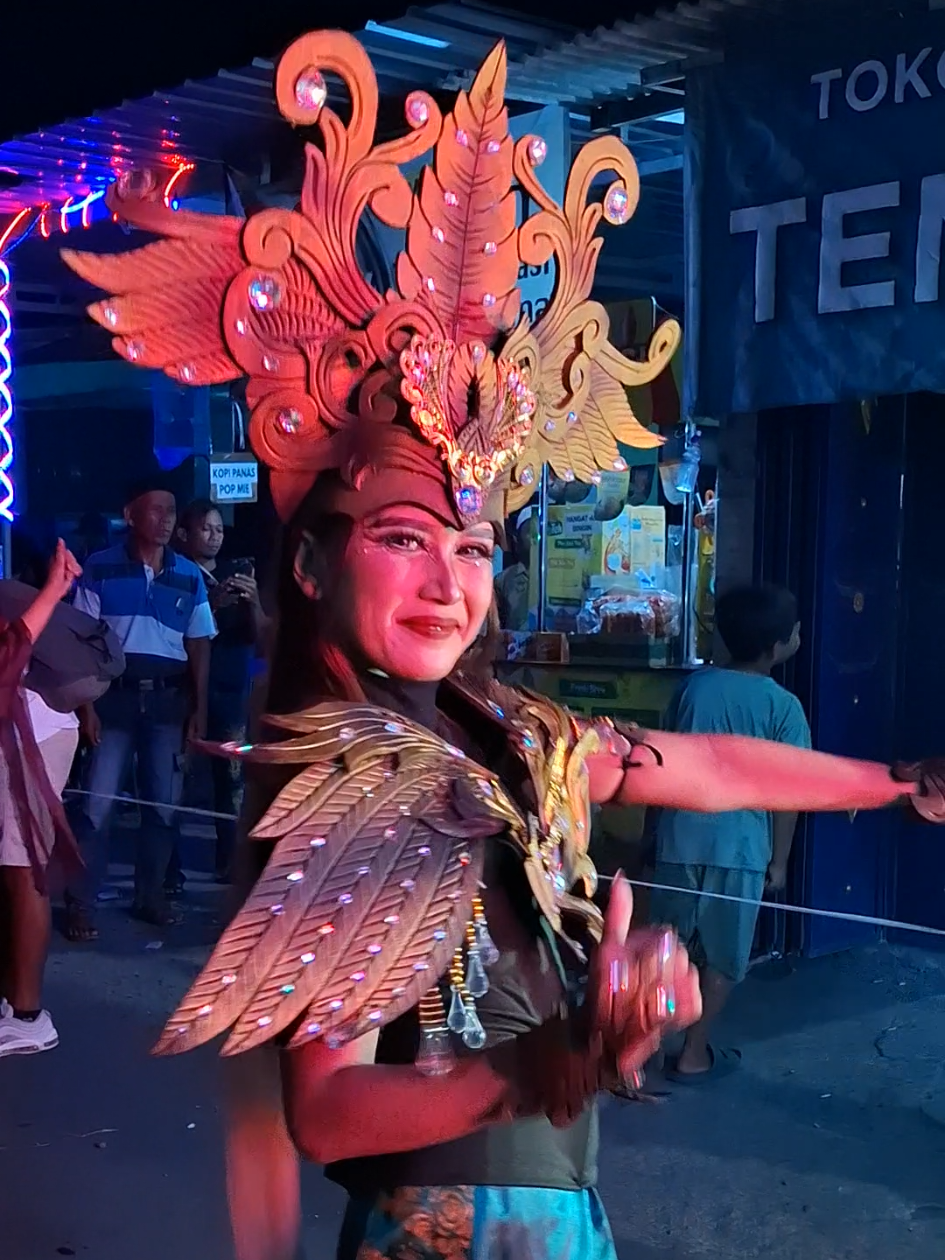 Sopo Iki rek kok asyik ngono🤓            #fyp #dance #maskot #karnaval #trending 