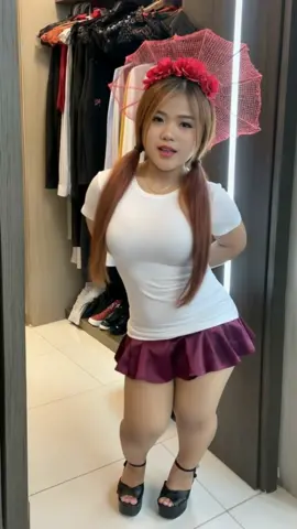 3'8 Asian dwarf with a lot of confidence #shortpeople #littlepeople #dwarfism #dwarf #short 