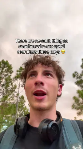 Stop pretending coaches are good recruiters #gregxgold #cbb #nil #MarchMadness #collegebasketball 