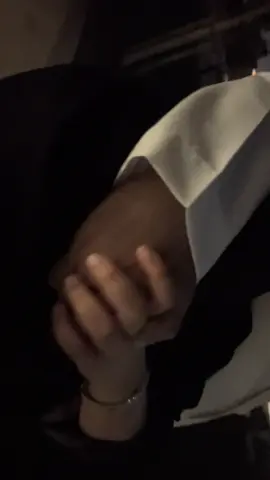 المشي اخر الليل ببداية الشتاء غيررررر ❤️