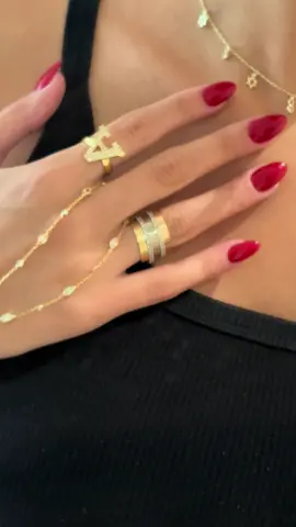 BRAND NEW HAND CHAIN JUST DROPPED!