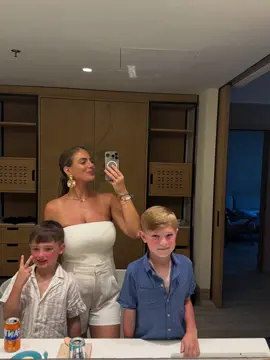 Life is a beautiful adventure, and I'm taking it one step at a time 🌟. With a grateful heart and an open mind, I'm embracing every moment, every experience, and every lesson that comes my way 🌈📚. I'm not perfect, but I'm perfectly me, and I'm loving the journey 🌟💖. Every day is a gift, every moment is a chance to start anew, and every breath is a reminder to be thankful 🙏💫 #LiveLife #Gratitude #momlife 