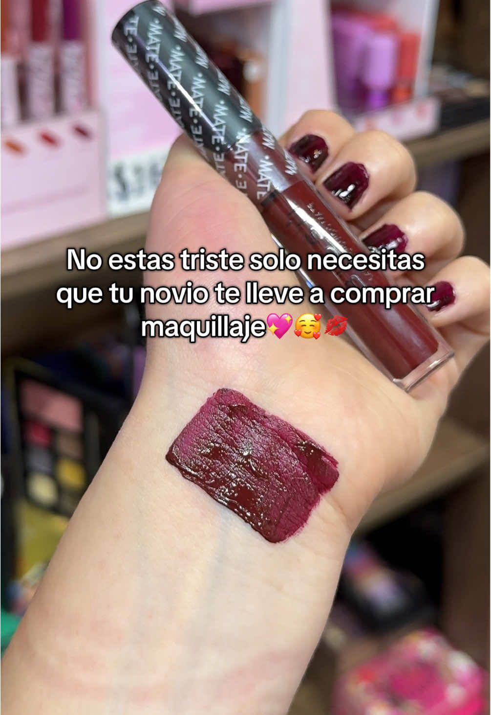 Mandaselo a tu novi@ ✨💖🥰 Azul Violeta Zaragoza 125 colonia centro. SLP, México💜 🕒 Lunes-Sabado: de 10 am - 8:30 p.m  🕓 Domingos y días festivos oficiales: de 10 am - 6:00 pm Recuerda que solo tenemos una sucursal✨  Instagram: azulvioletacosmetics #cosmeticos #maquillaje #novio #bissu #pinkup 
