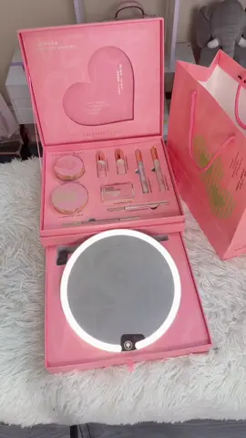 Bộ quà tặng siêu xinh lãng mạn#quatangbangai #quatang20thang10 #quatangsinhnhat #quatangmakeup 